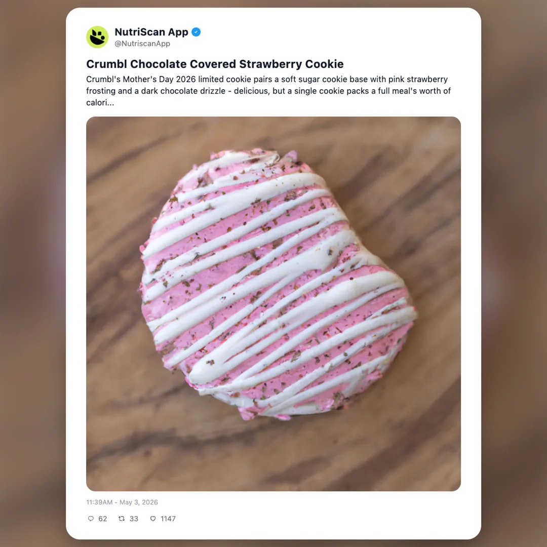 crumbl-chocolate-covered-strawberry-cookie social card 1