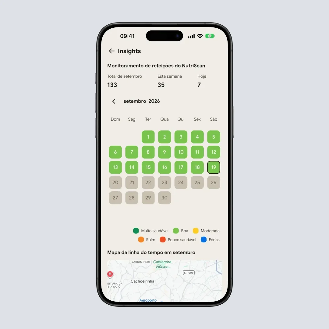 Calendário de insights do NutriScan mostrando o monitoramento nutricional diário e as tendências